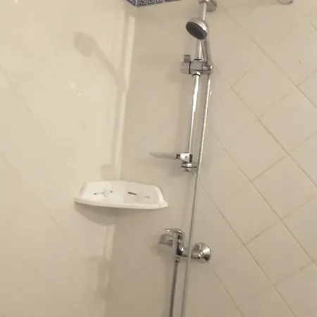 T2 Dans Avec Jardin Apartmán *